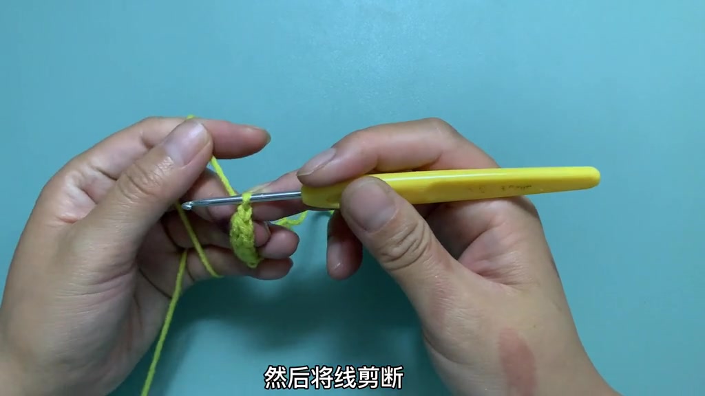 一款实用绳子的钩法可做包绳可做抽绳贝雷帽上的小揪揪也是它