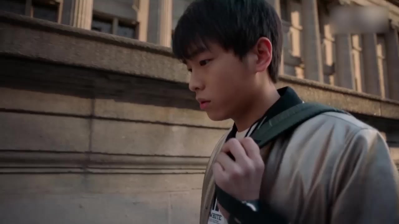 彭昱畅器灵—莫明cut_哔哩哔哩_bilibili