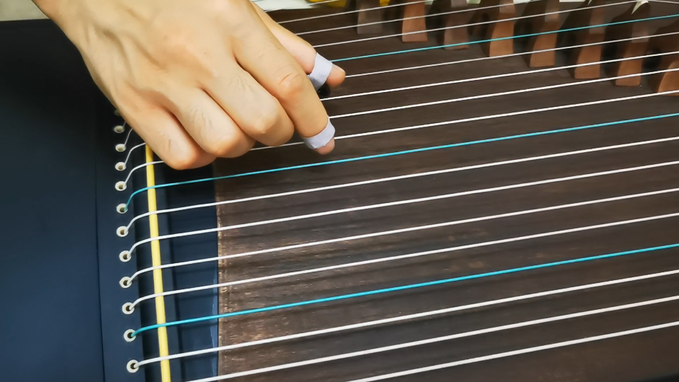 "自学古筝"第五天《大长今.呼唤》简版,基本功还是不够扎实啊!