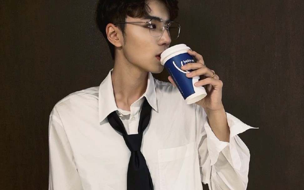 【cv续续点灯】帅就一个字