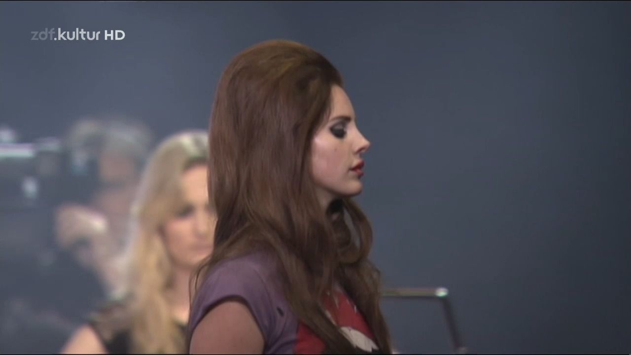 Lana Del Rey  Video Games (Isle Of Wight Festival) 2012 HDTV 英国怀特岛音乐节  英文字幕哔哩哔哩bilibili