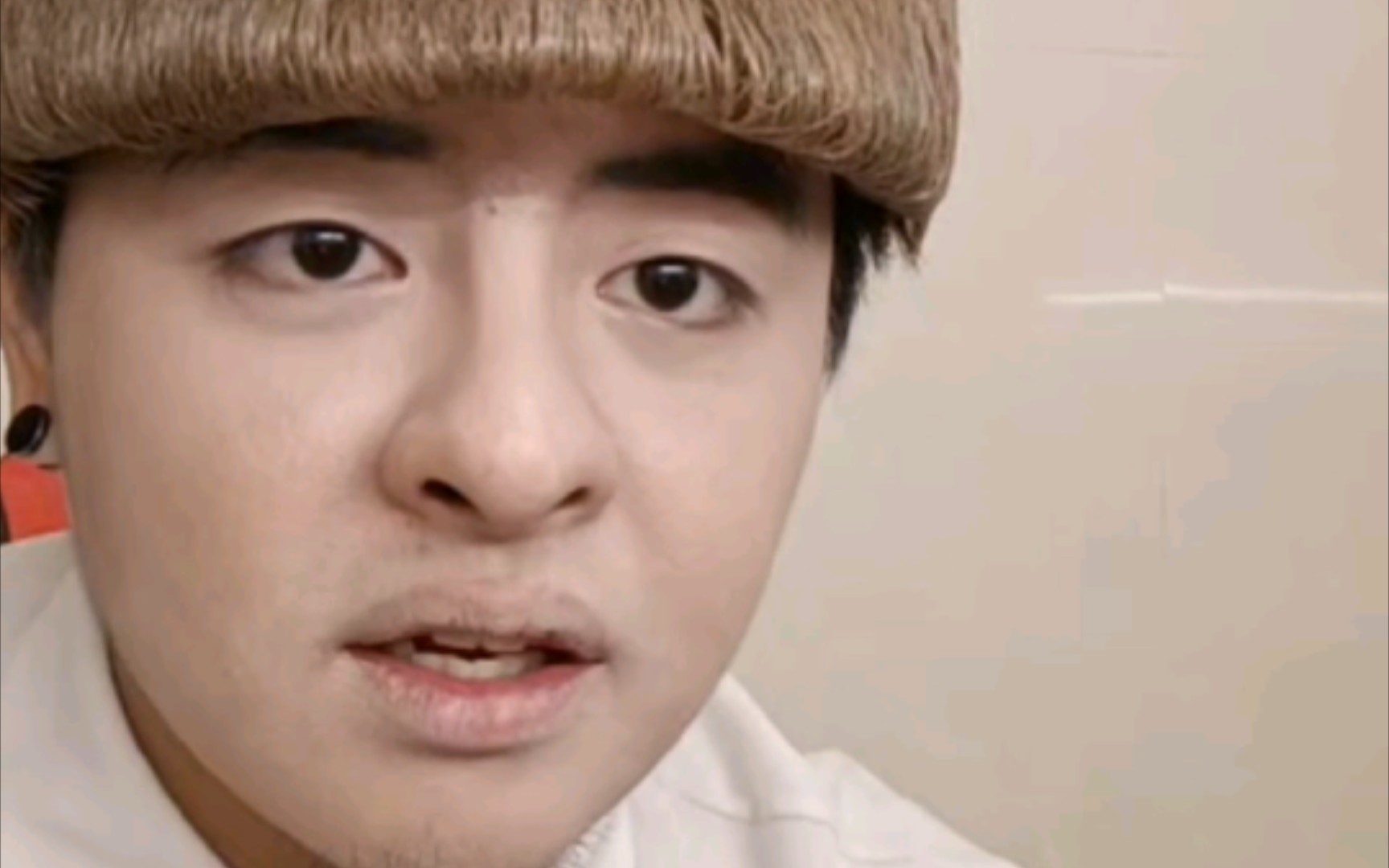 阴兵东少:我现在都有小孩了,但结婚证还没领,户口本都还没上