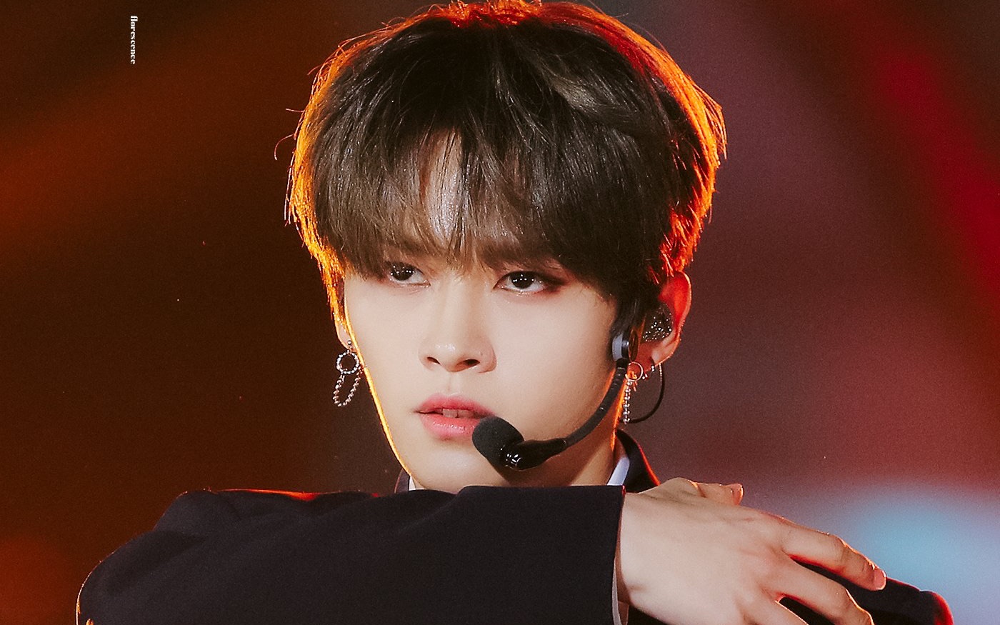 200616 gods menu [106w] mcd 黑衬衫