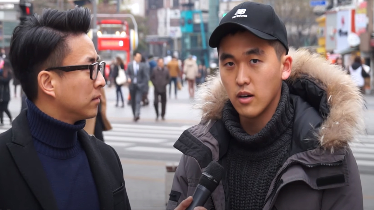 街头采访:韩国人觉得中国穷,来中国旅游后恍然大悟