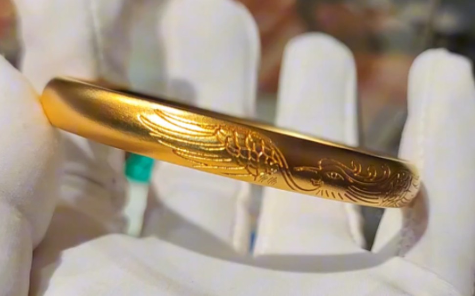 双刻凤凰的黄金手镯,凤鸣呈祥,事事如意