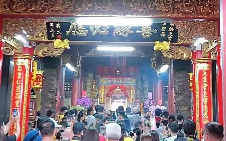 [图]思窝森图腾：台湾白沙屯妈祖庙，五一假期来还愿，人山人海逛美食街