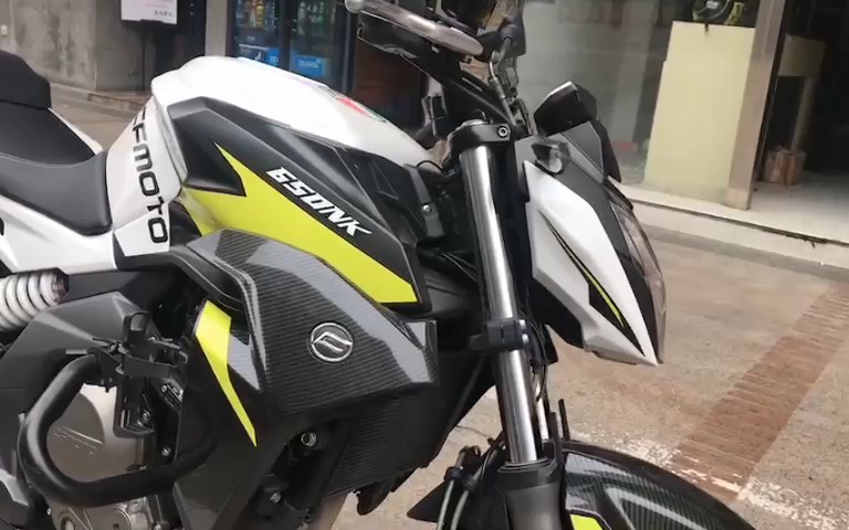 春风650nk曼岛tt版画,全国限量66台!