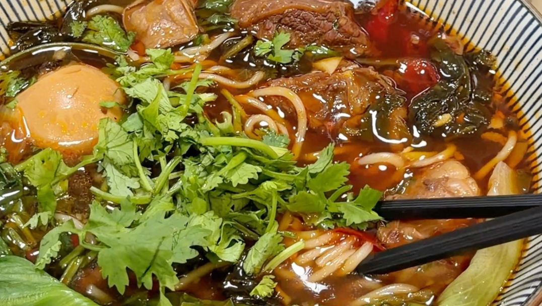 泡椒酸菜牛肉粉（附带辣卤牛肉4-5斤做法及保存方法）