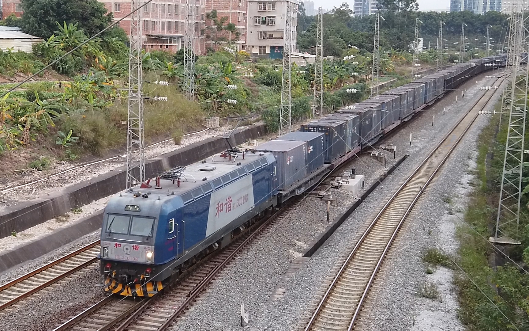 南环下行线拍hxd3c拉货合集(清晰轮轨声)_哔哩哔哩_bilibili