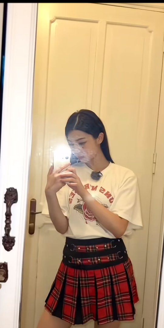 e.d|刘婷秀《逐客令》