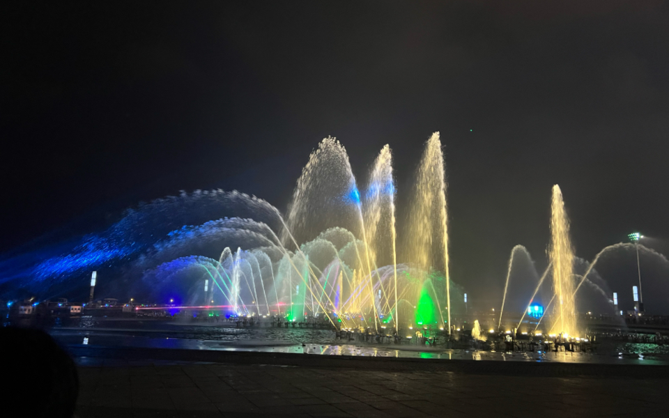 大连东港喷泉绝美