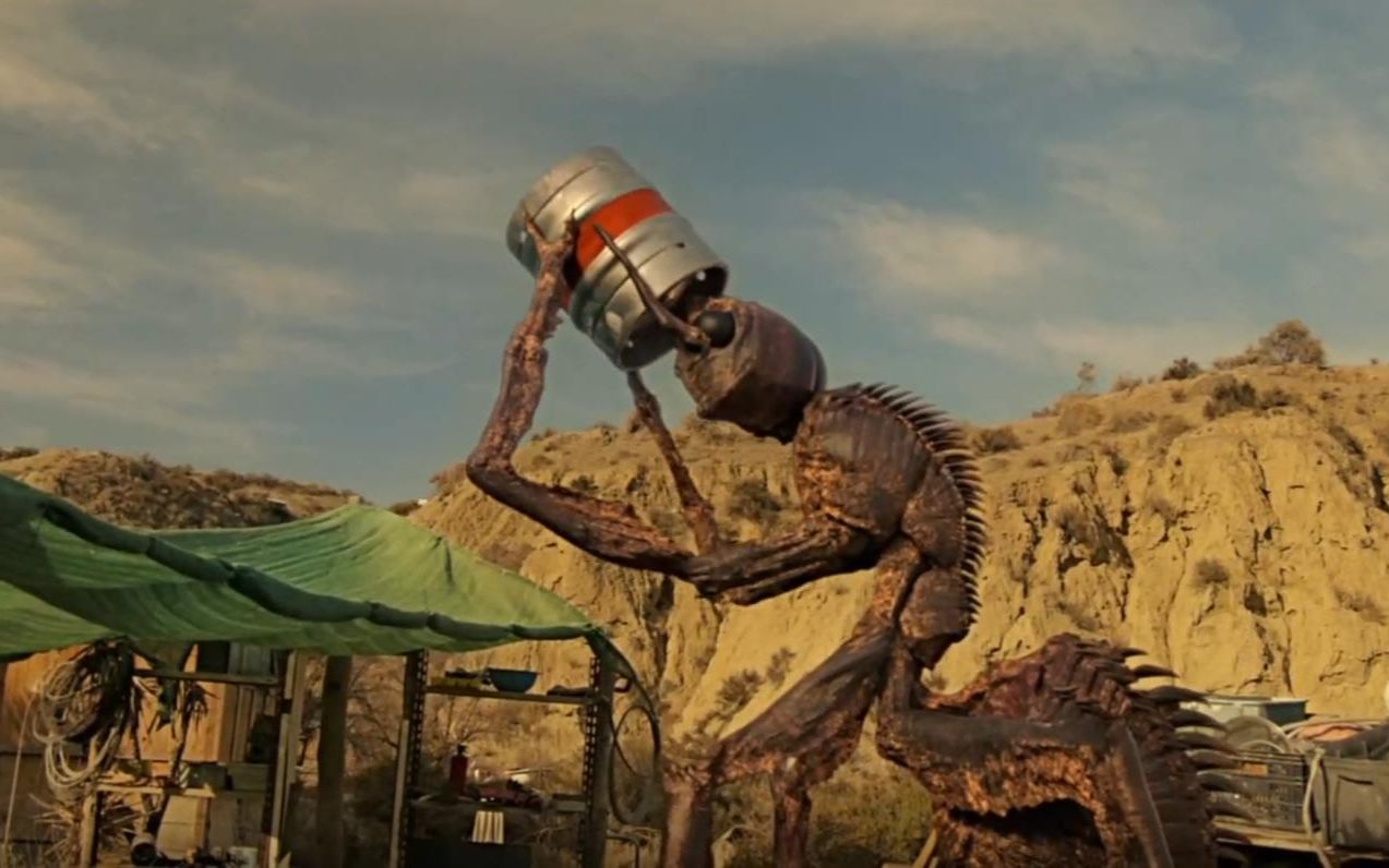 博士用外星人dna,创造巨型蚂蚁,最爱喝啤酒吃人肉《沙丘魔蚁》_哔哩