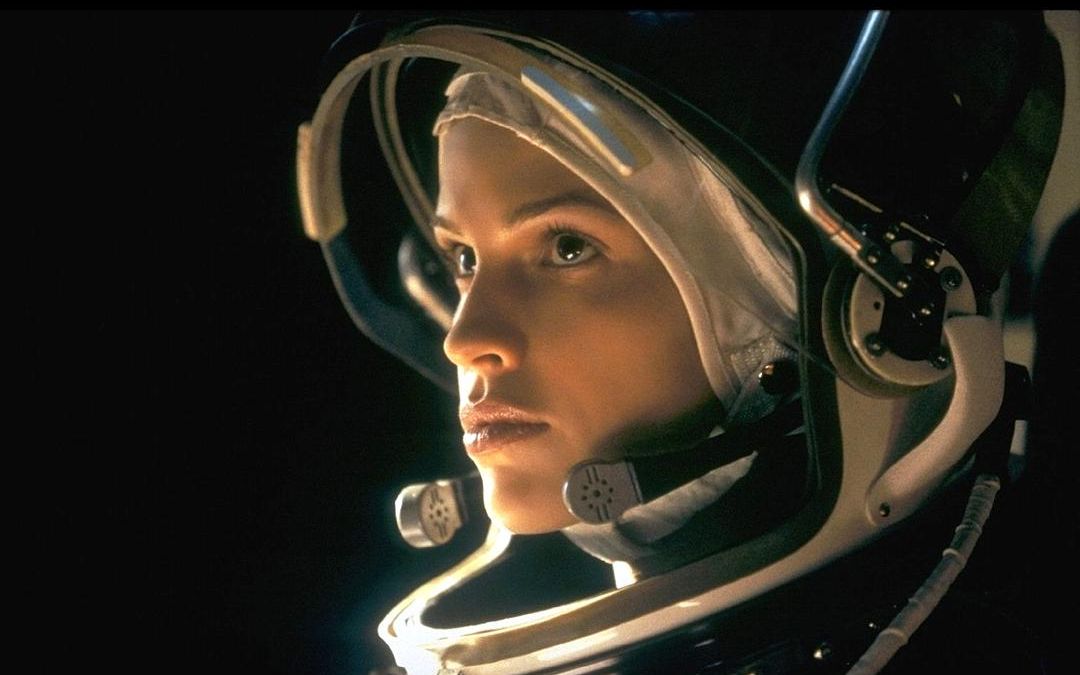 勇士冒数千度高温进入地心拯救地球,5分钟看完科幻片《地心抢险记》