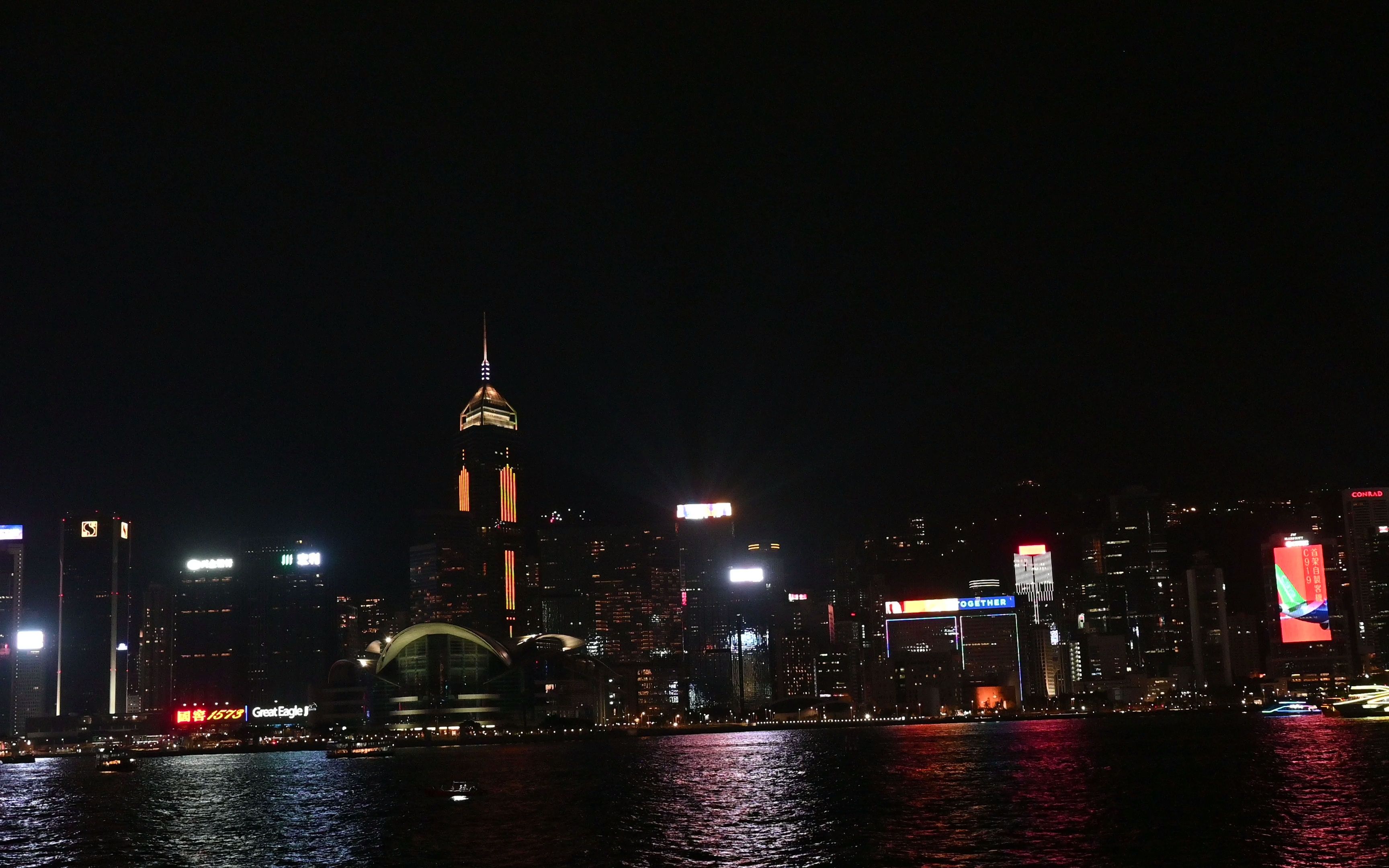 香港维多利亚港"幻彩咏香江"灯光秀