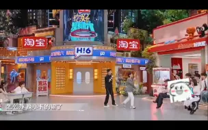 Download Video: 心动回复，宋亚轩让王影璐心动值120，回复:单人照有了，来张合照，时代少年团全员:赢了