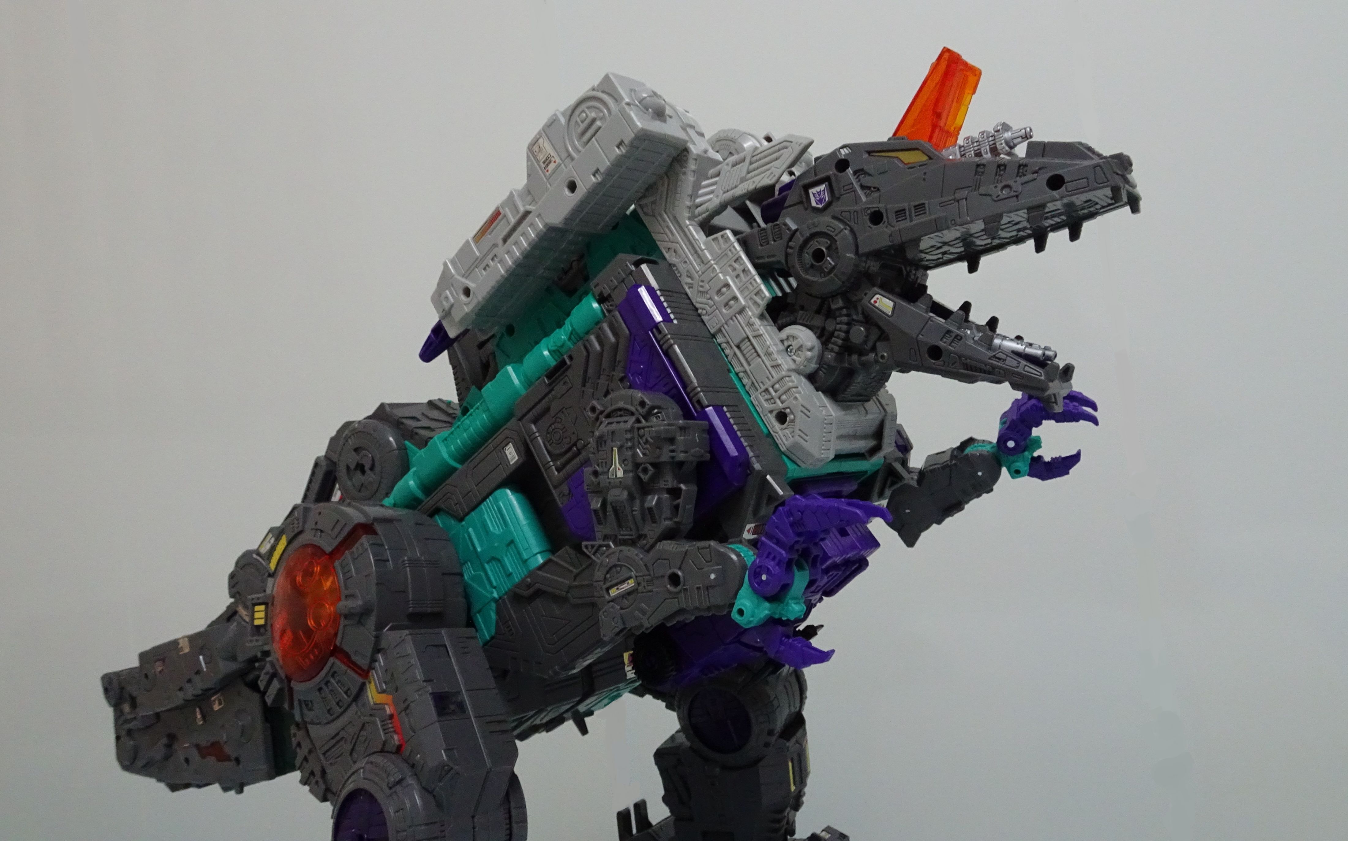 璐璐兔酱的变形空间24-变形金刚泰坦回归铁甲龙