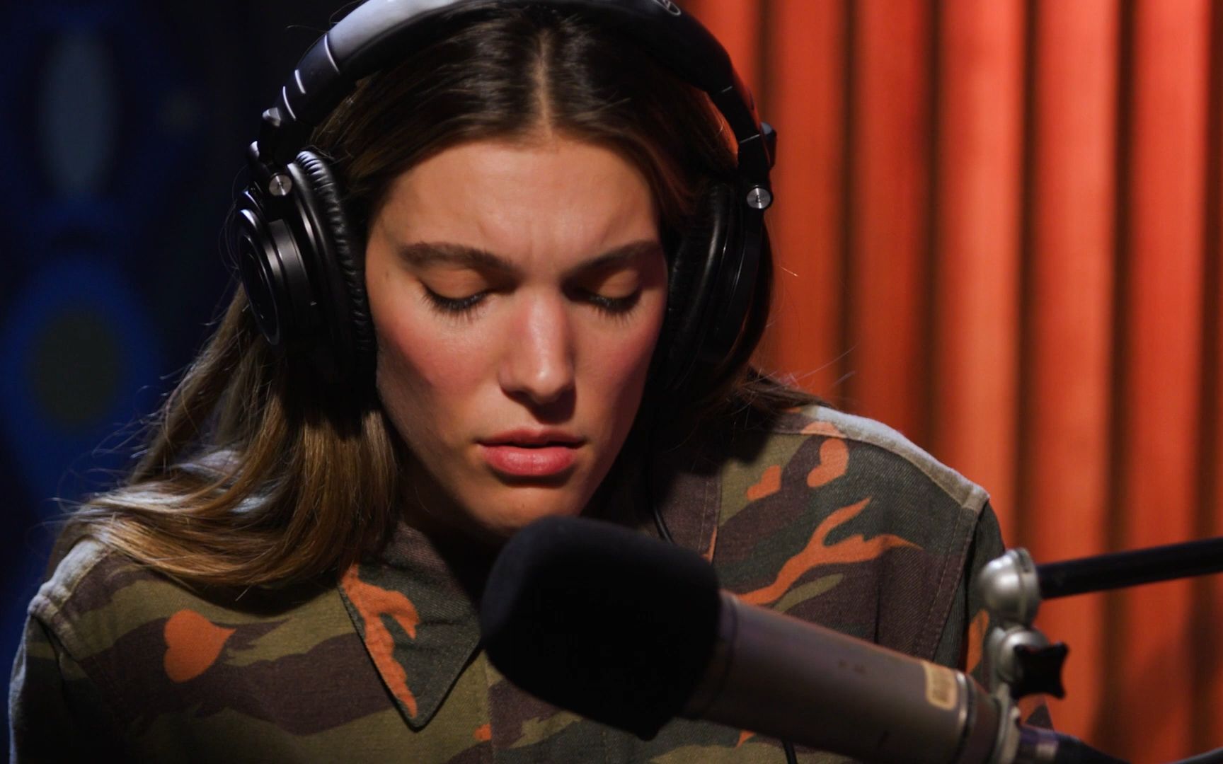 【charlotte cardin】「next to you」live in the q studio最新现场