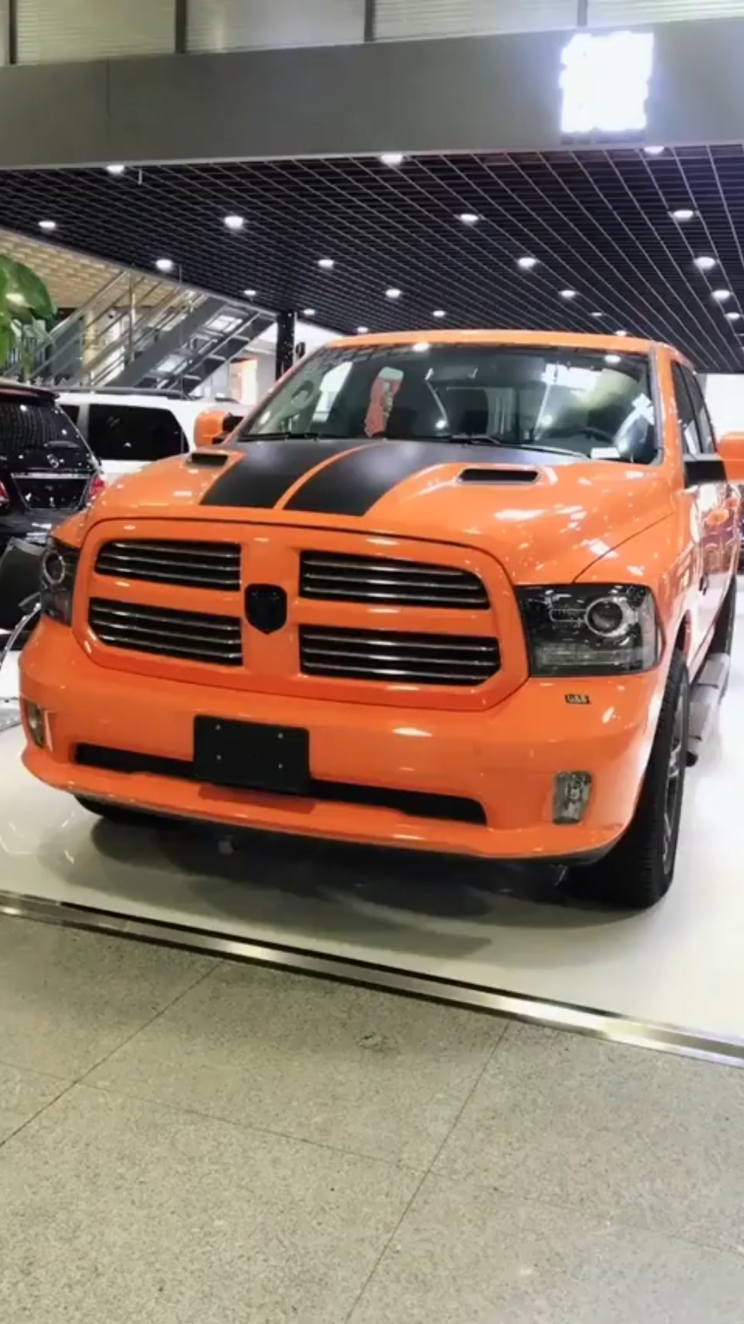 道奇公羊运动版越野车,豪华皮卡,硬派越野 !太帅了_哔哩哔哩_bilibili