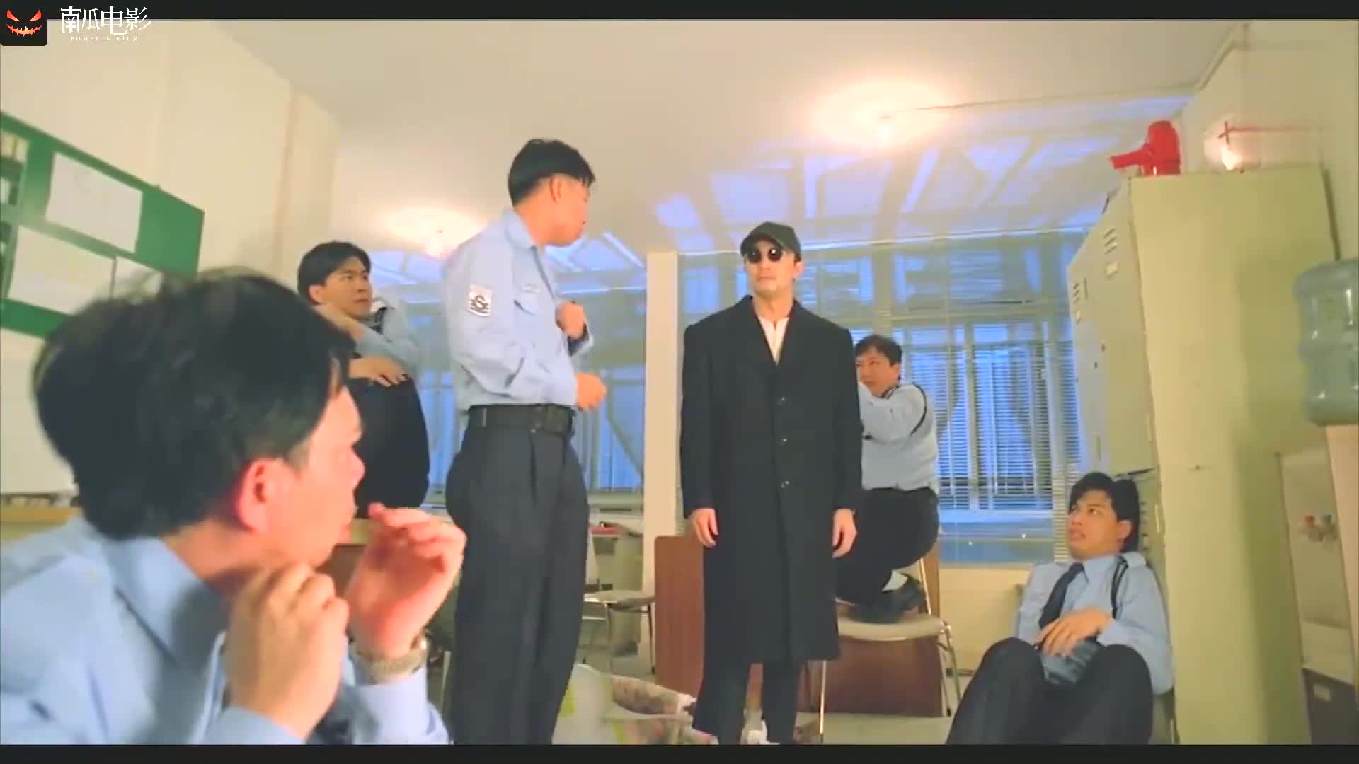 互粉-互关-上线必回-----回魂夜:星爷和李力持这段精彩演绎,堪称全剧