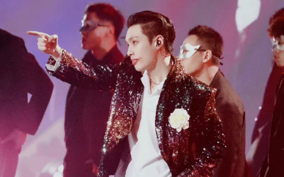 点进来感受张艺兴joker封神压迫感