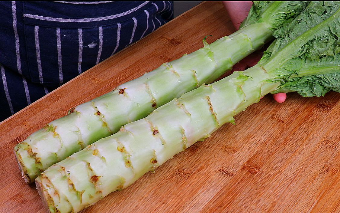 萵苣葉的功效與作用(萵苣葉的功效與作用,讓你健康又美麗)