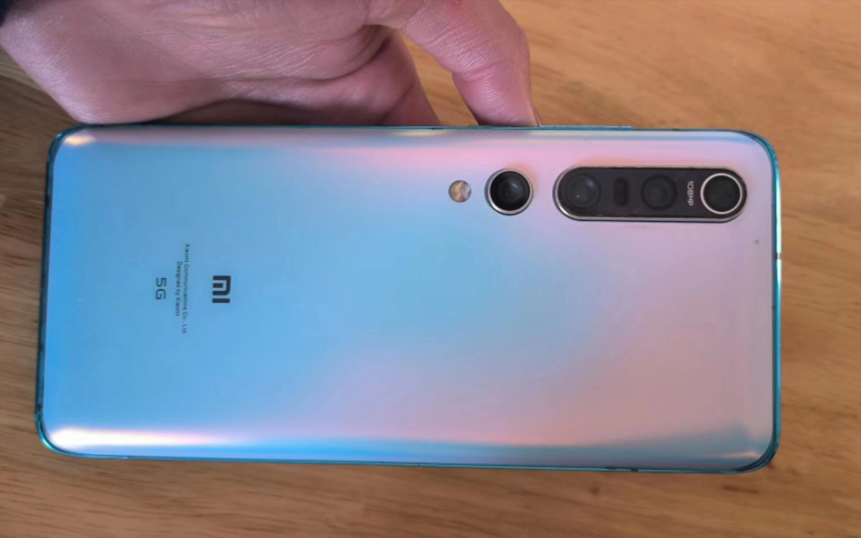 小米10 pro珍珠白,8 256,边框有细微磕碰,不仔细看看不出来,成色自