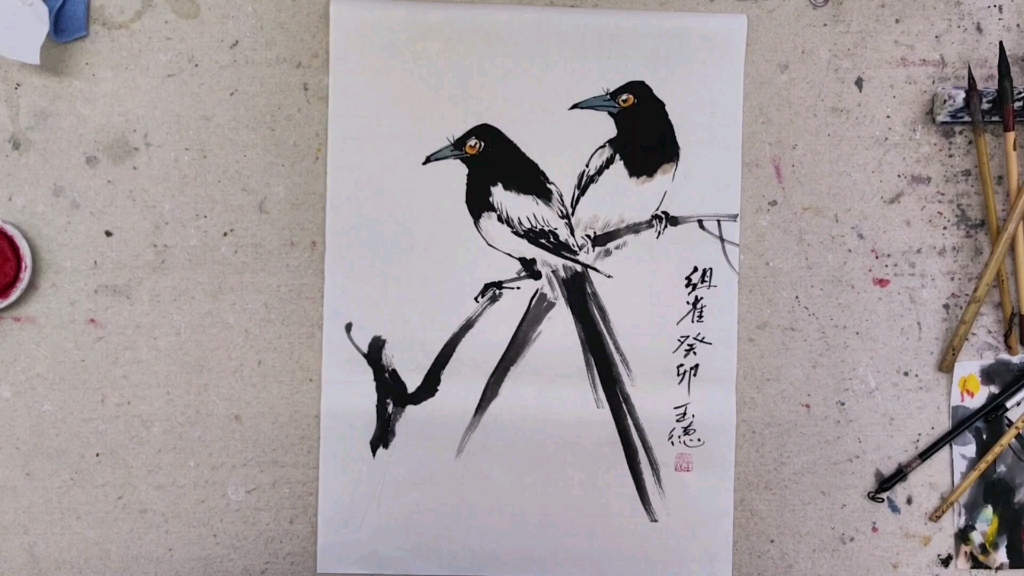 《喜鹊登枝》国画常被用于结婚等喜庆场合,象征着吉祥和美好祝福
