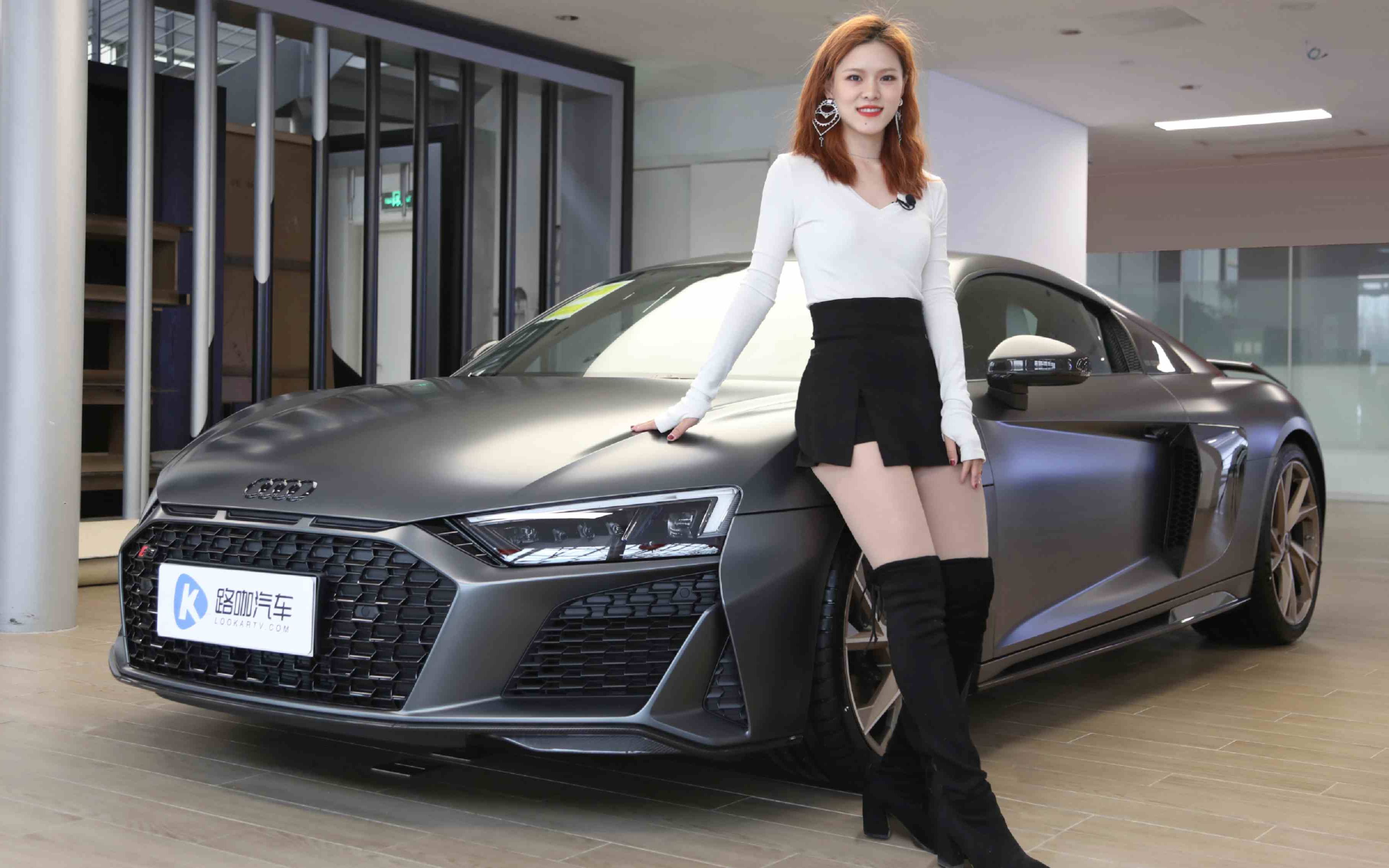 全国限量十台!抢先实拍二百多万的超跑奥迪r8!