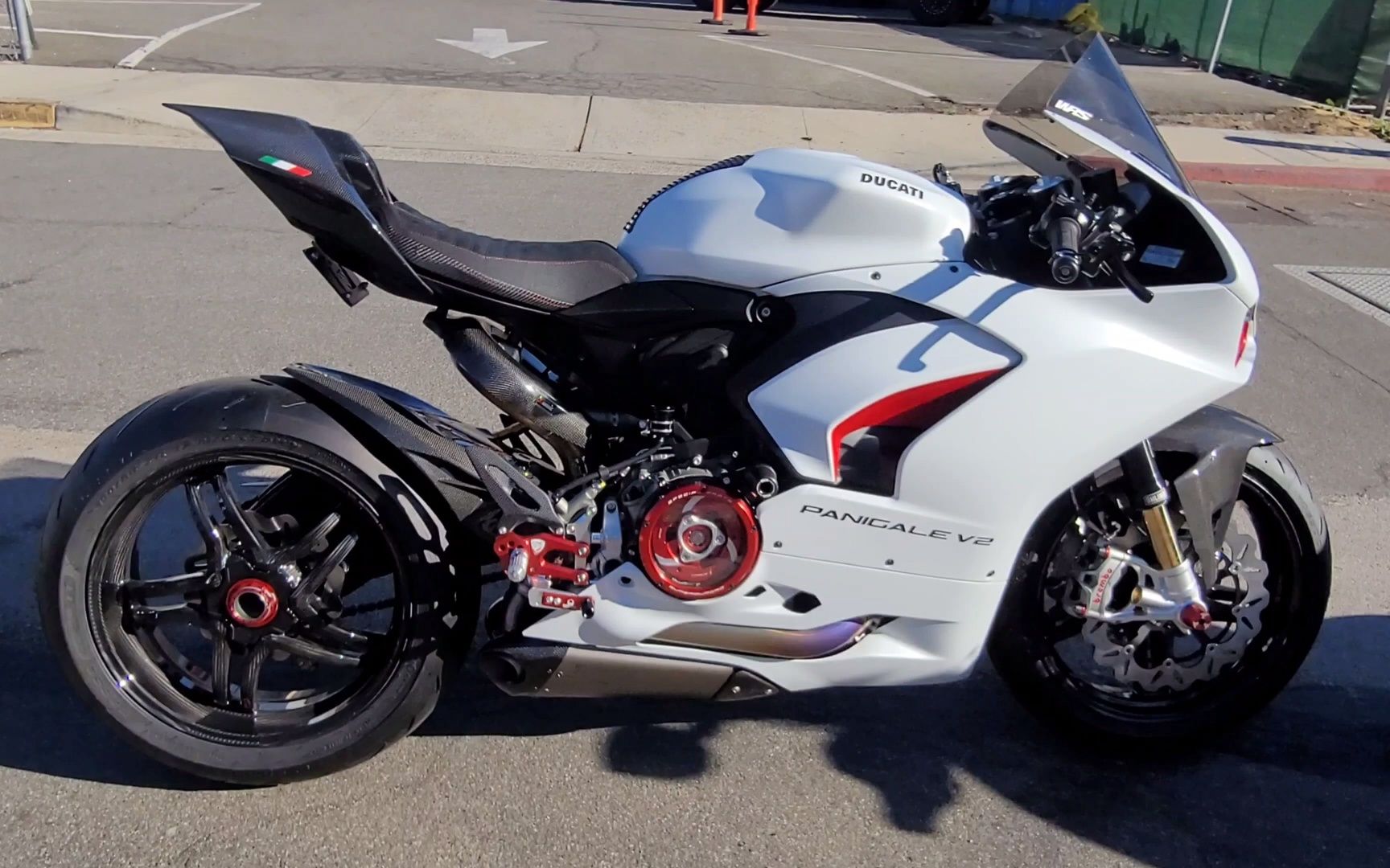 杜卡迪超帅改装 屌爆了 best ducati panigale v2 ever modified_哔哩