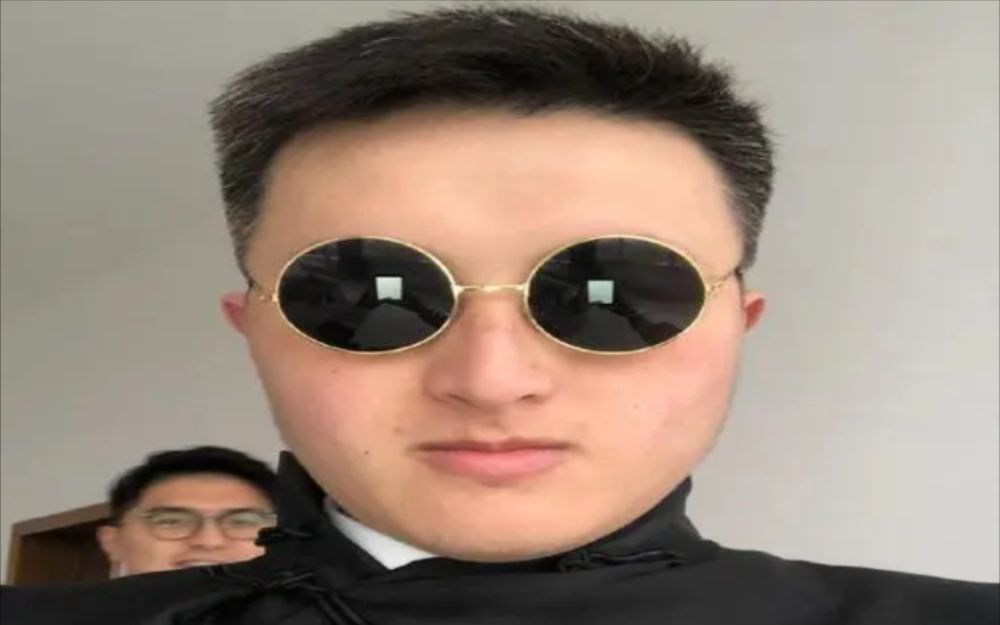 戴佳伟老鼠一喷五