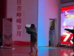 Télécharger la video: KKLUV已经影响一代小学生了