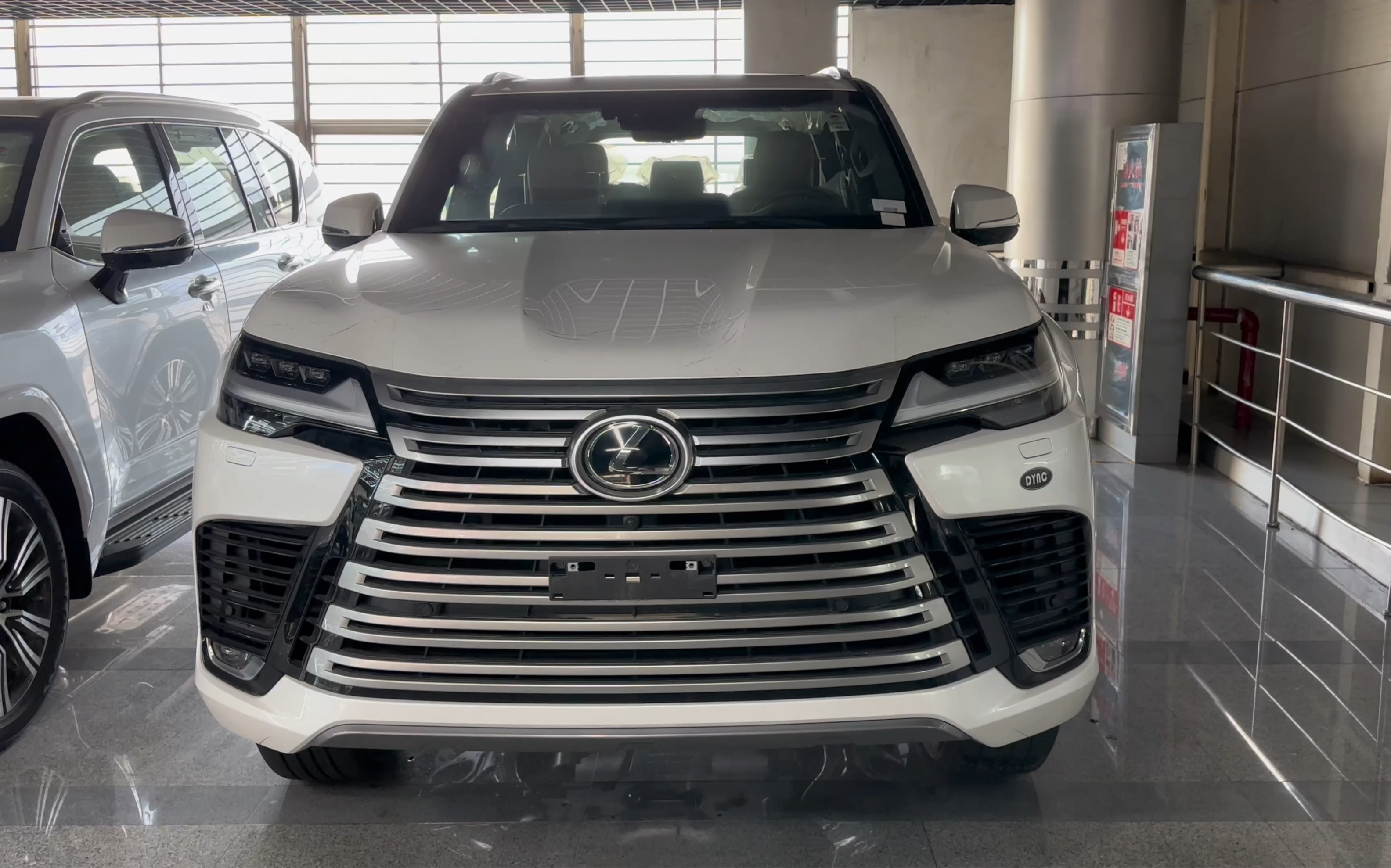 新款雷克萨斯lx600目前港口价格大幅下跌!