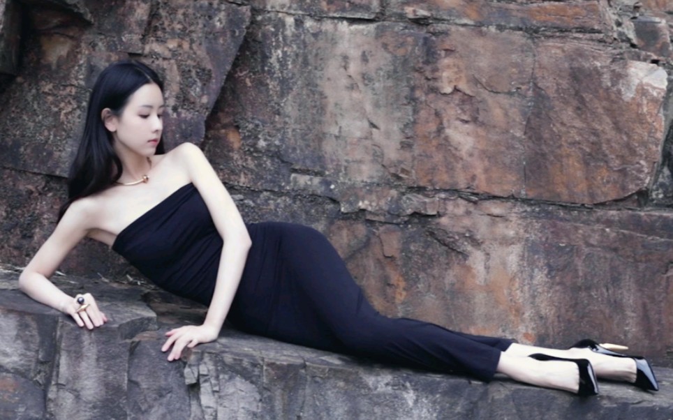 【陈都灵】贵妃卧～高跟大长腿完美