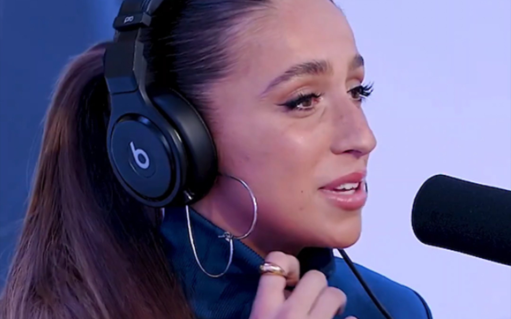 【tate mcrae】塔妹谈大热单曲《greedy》:ryan tedder的坚持才有了这