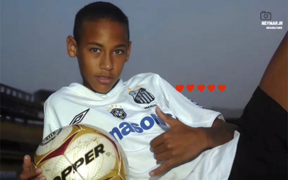 内马尔与卢卡两模两样,就舌头最像!