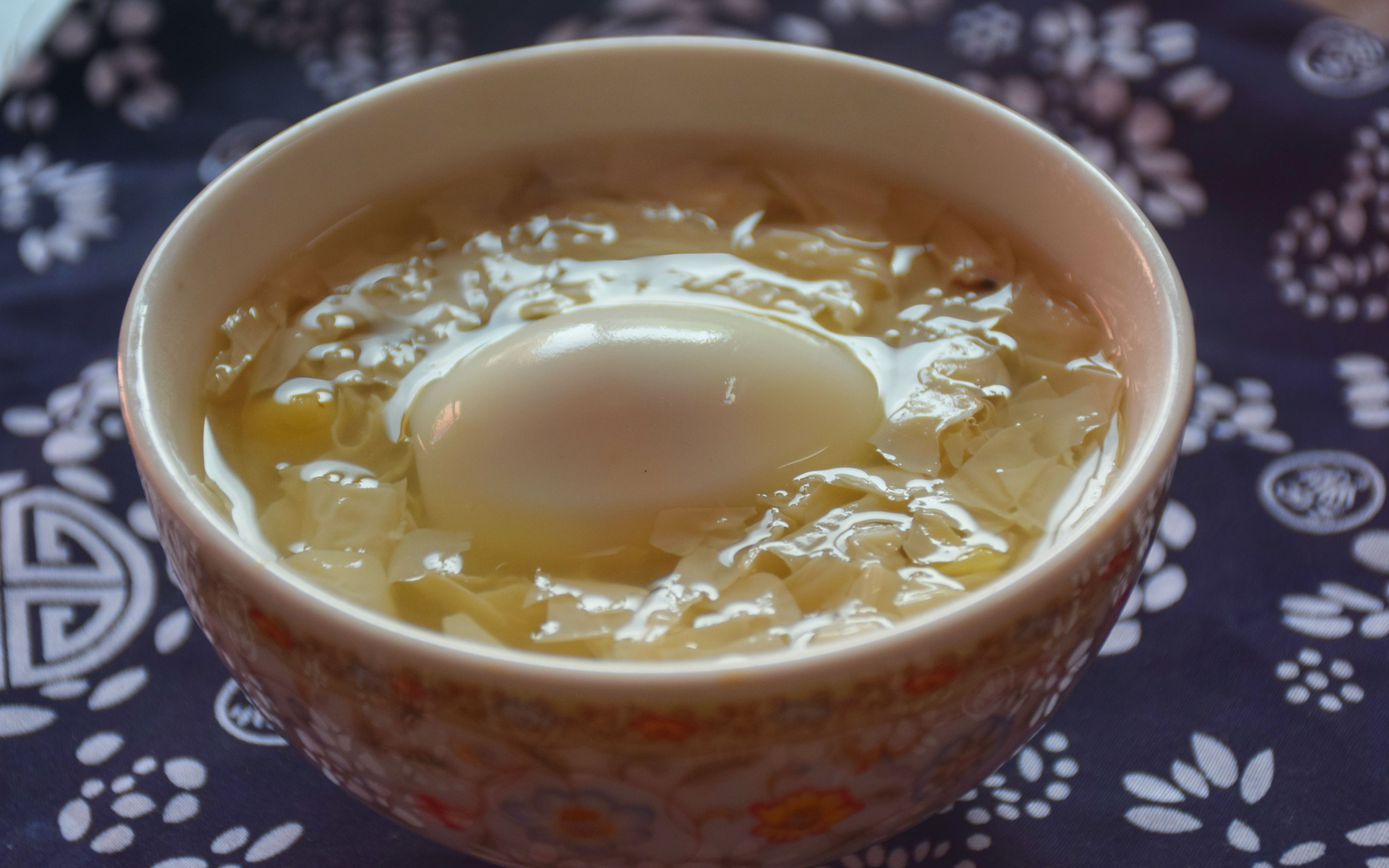 腐竹白果薏米糖水炎热的天气做来解解暑