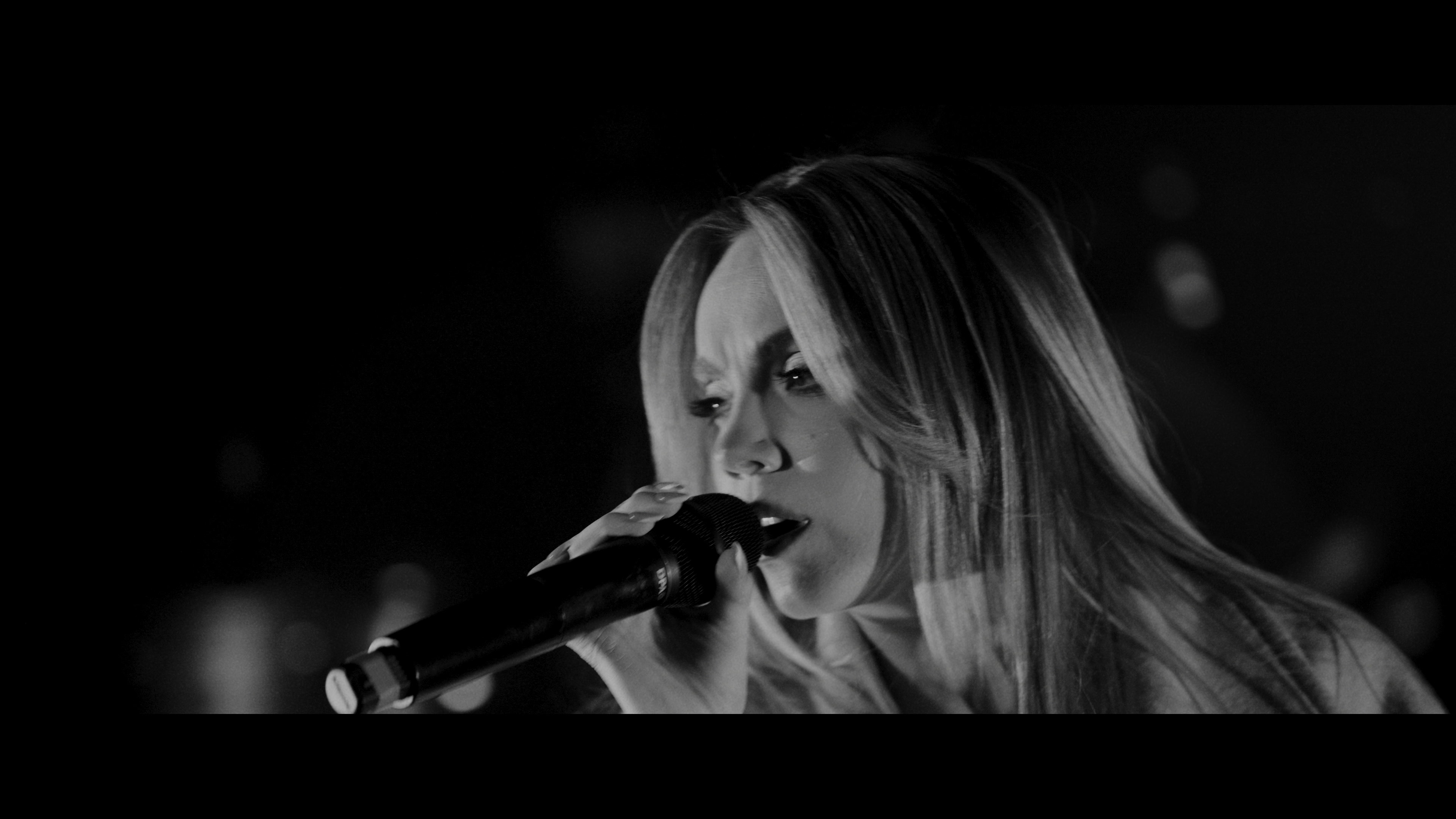 [图]Runaways-Danielle Bradbery