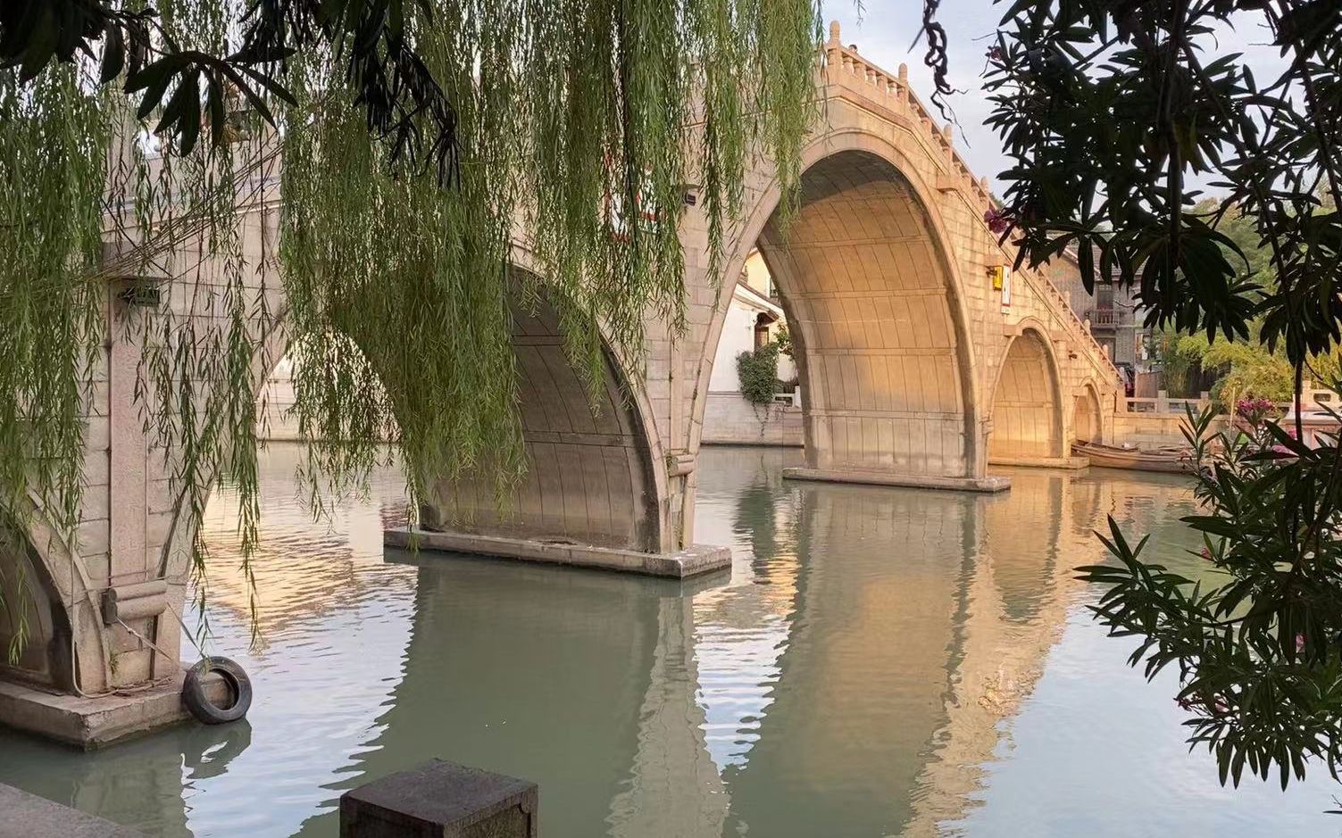 君到姑苏见人家尽枕河 古宫闲地少水港小桥多 带你看苏州的桥