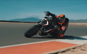 【4K】KTM 1290 Super Duke RR官方宣传片