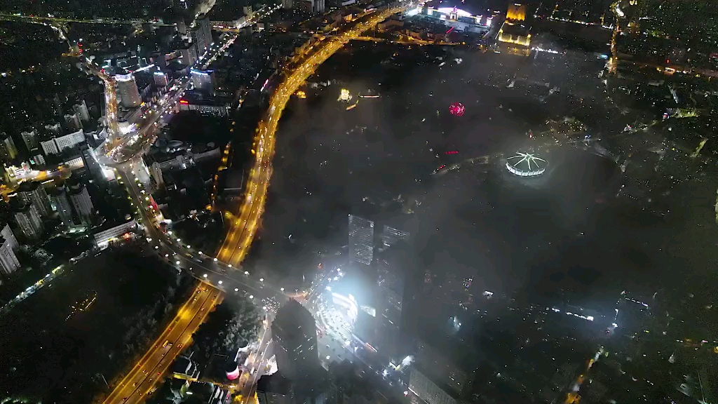 乌鲁木齐市万千灯火总有一盏是为你点亮【视频转自抖