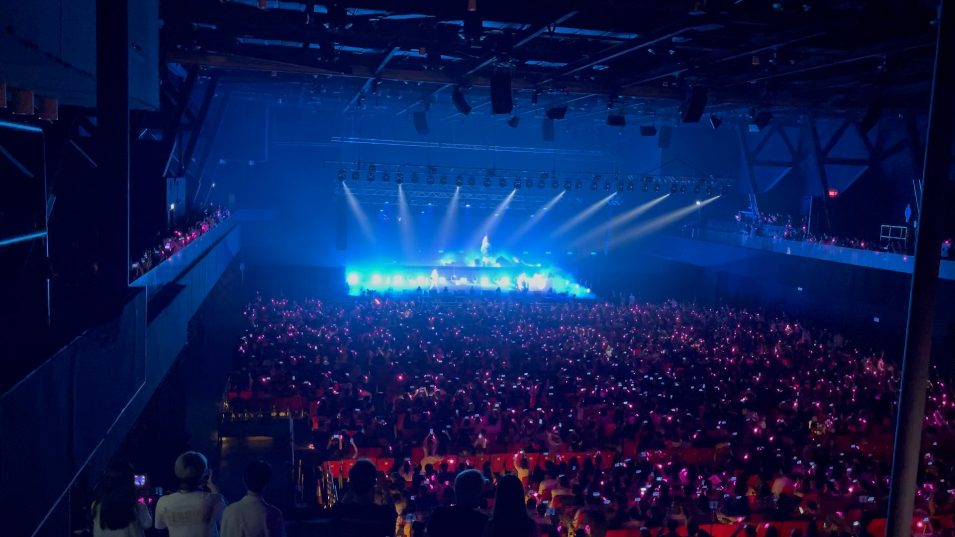 王唯楚pgone"光"香港演唱会看台视角