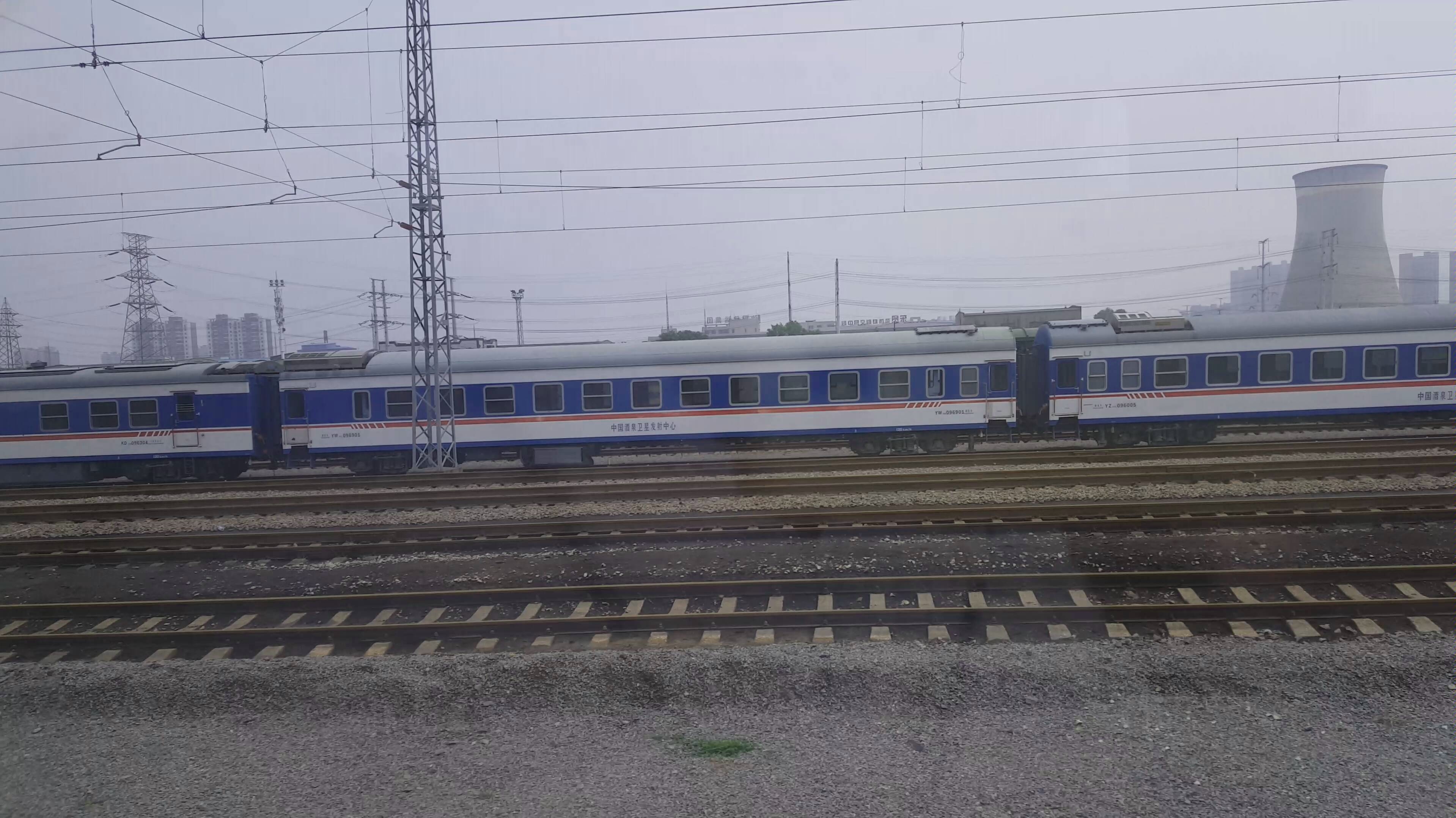 沈阳东站东北快运站偶遇原色25k