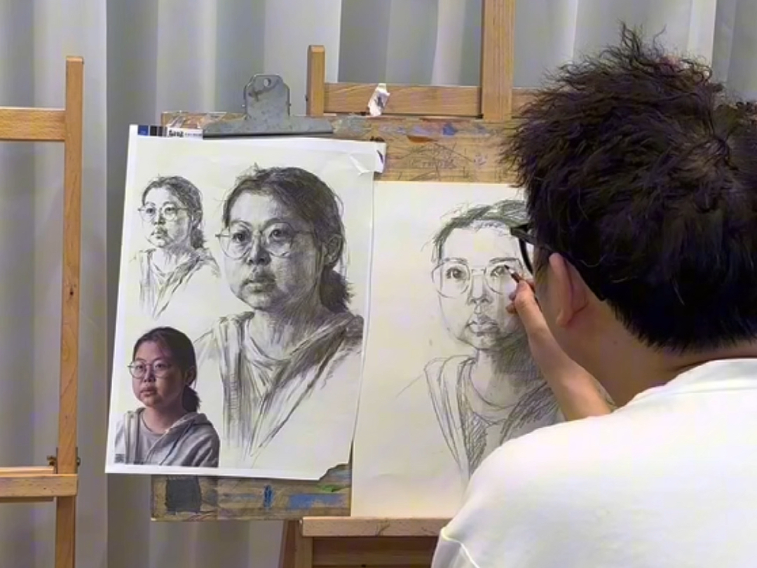 美术生画画坏习惯,你中了几个#美术生日常 #画室日常 #你是学美术的吧