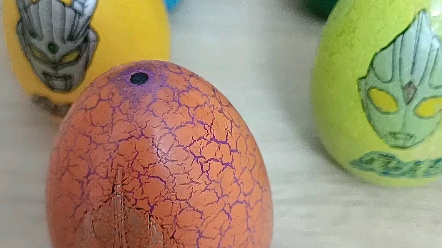 添乐卡通王奥特蛋巧克力豆日常分享