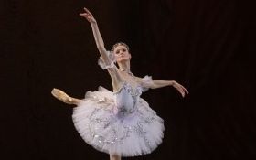 【芭蕾】全剧《帕基塔》Uliana Lopatkina,Danila Korsuntsev 2014.4.29哔哩哔哩bilibili