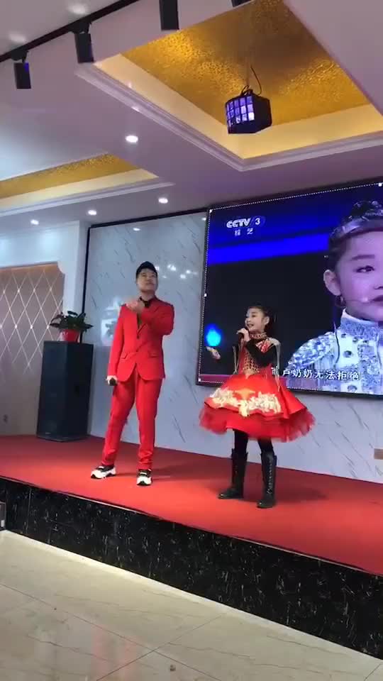 中国第一祝福组合大小王大王小王央视大小王星光大道大小王新疆本