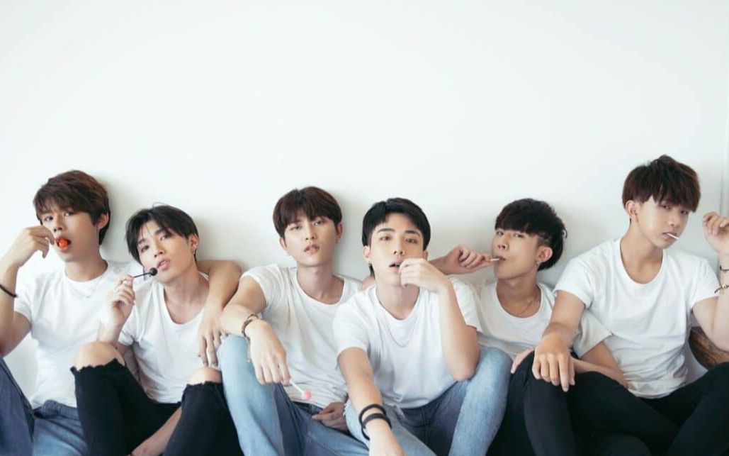 uni5 2017年版 vs uni5 2020年版_哔哩哔哩 (゜-゜)つロ 干杯~-bili