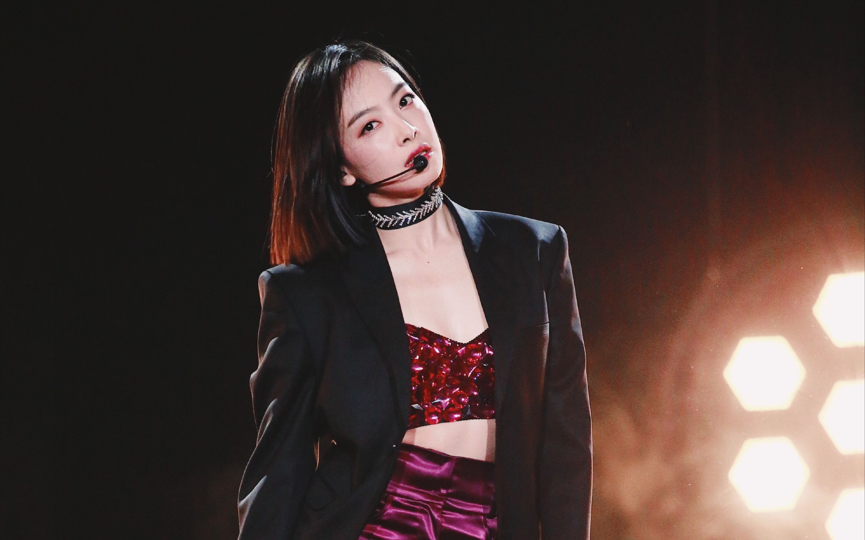 【宋茜舞蹈】奔跑嘉年华屋顶着火live片段