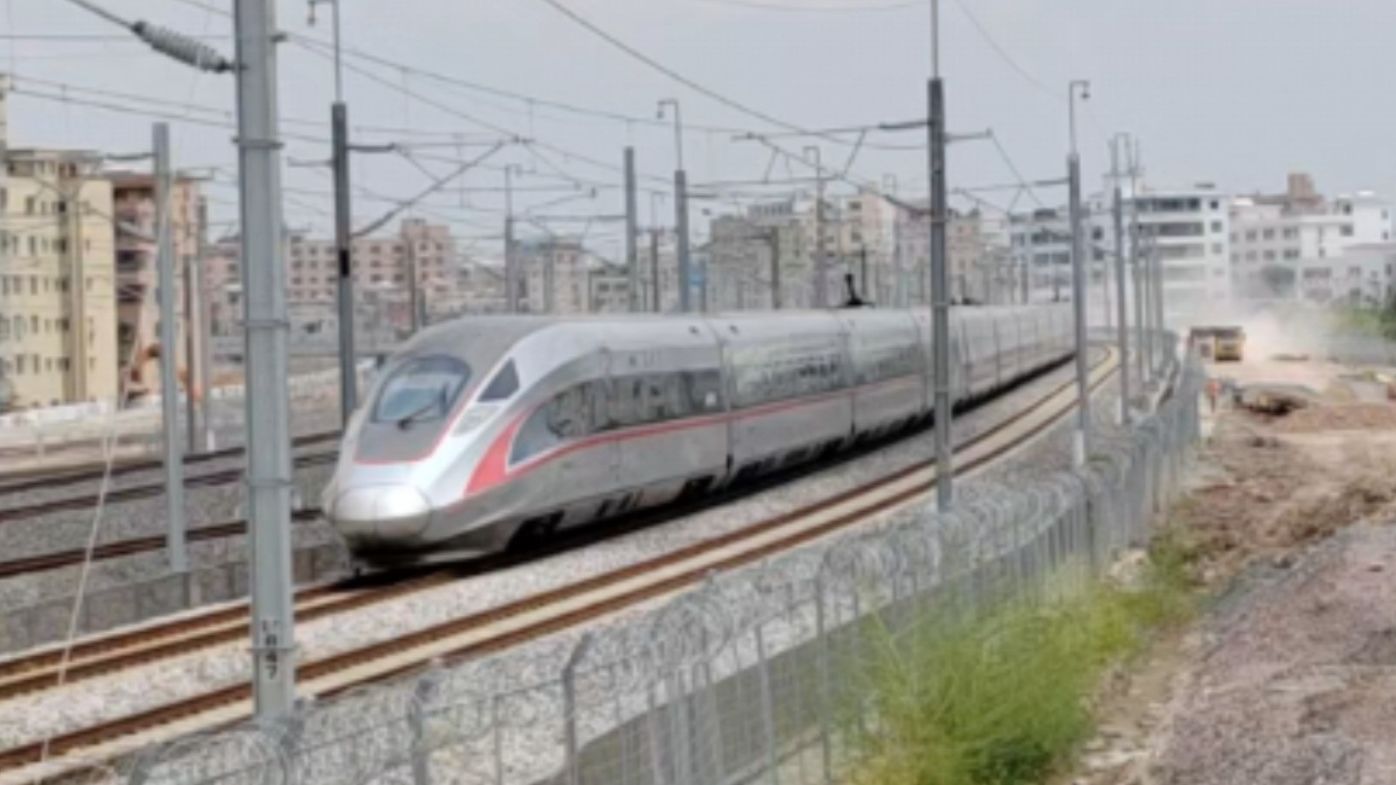 2024年7月24日,g6112次(广州站-长沙南站)本务中国铁路广州局集团有限