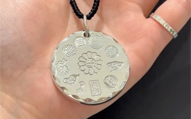 吉言银饼吊坠88克,包工包料给到店的顾客安排的,大哥也刷到过我们家的